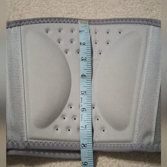 Futuro lumbar support back brace - Picture 4 of 6